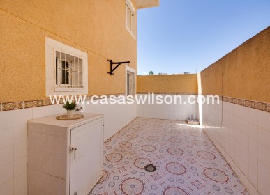Sale - Bungalow - Torrevieja - Los Frutales