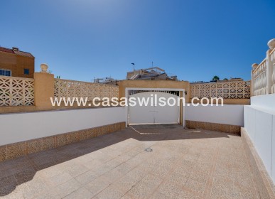 Sale - Bungalow - Torrevieja - Los Frutales