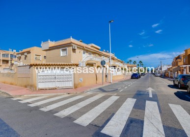 Sale - Bungalow - Torrevieja - Los Frutales