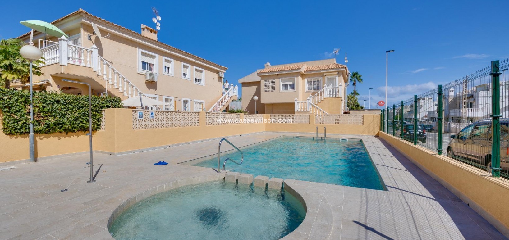 Sale - Bungalow - Torrevieja - Los Frutales