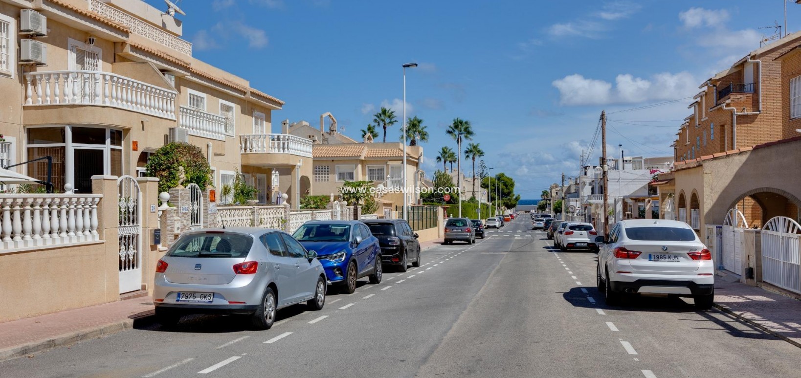 Sale - Bungalow - Torrevieja - Los Frutales