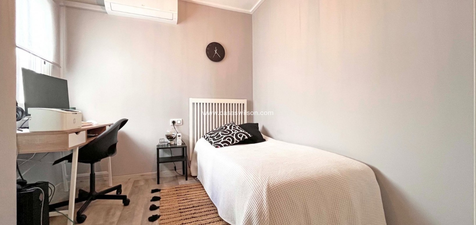 Sale - Townhouse - Torrevieja - Costa Blanca