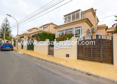 Sale - Villa - Orihuela Costa - Villamartín-Las Filipinas