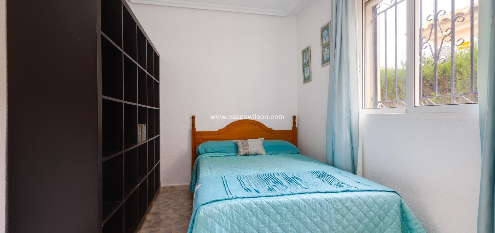 Sale - Villa - Orihuela Costa - Villamartín-Las Filipinas