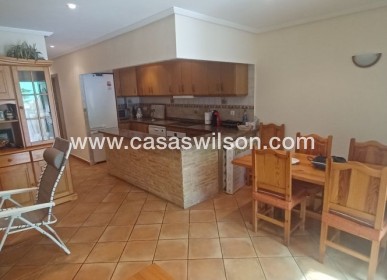 Sale - Bungalow - Torrevieja - Costa Blanca