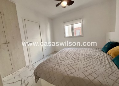 Sale - Apartment - Villamartin - Costa Blanca