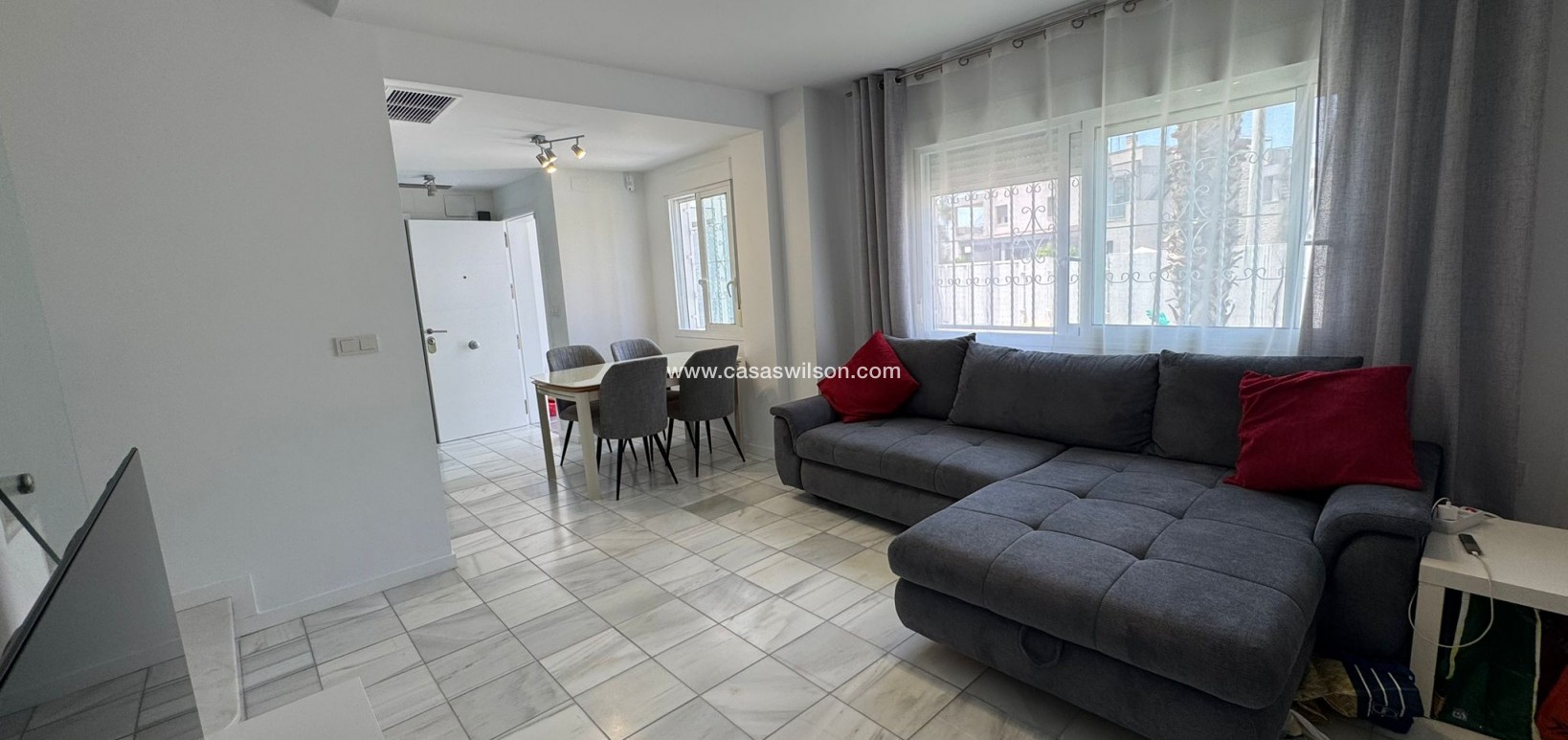 Sale - Townhouse - Torrevieja - Costa Blanca