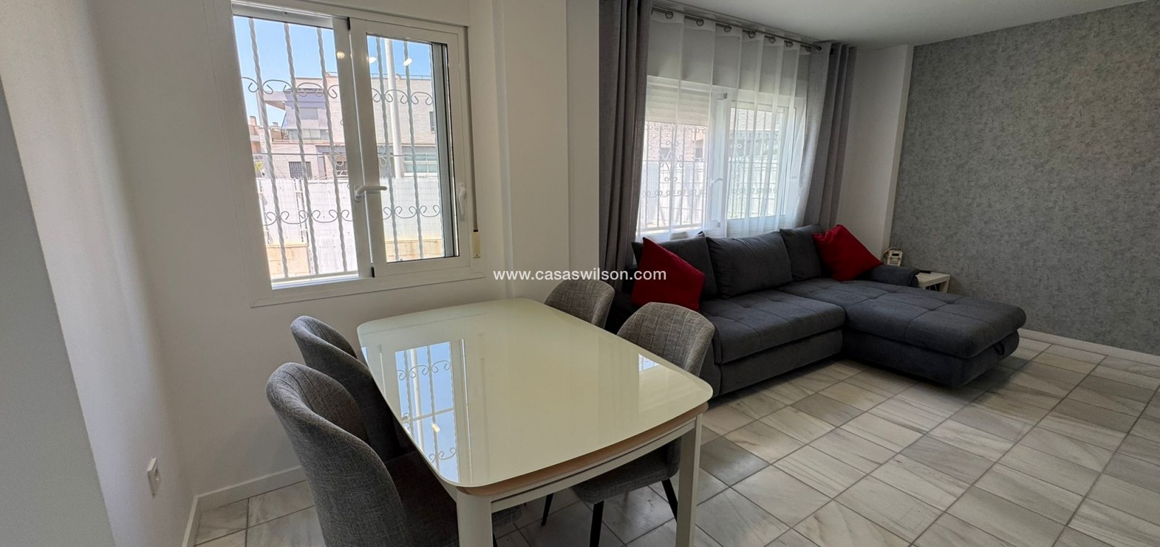 Sale - Townhouse - Torrevieja - Costa Blanca