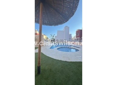 Sale - Townhouse - Torrevieja - Costa Blanca