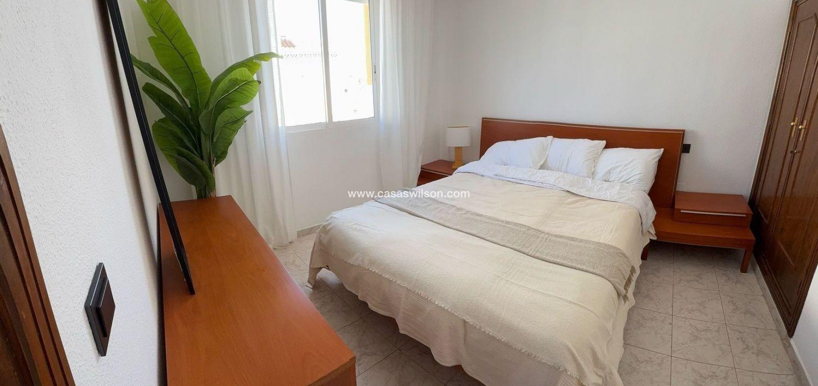 Sale - Bungalow - Torrevieja - Cañada Del Molino