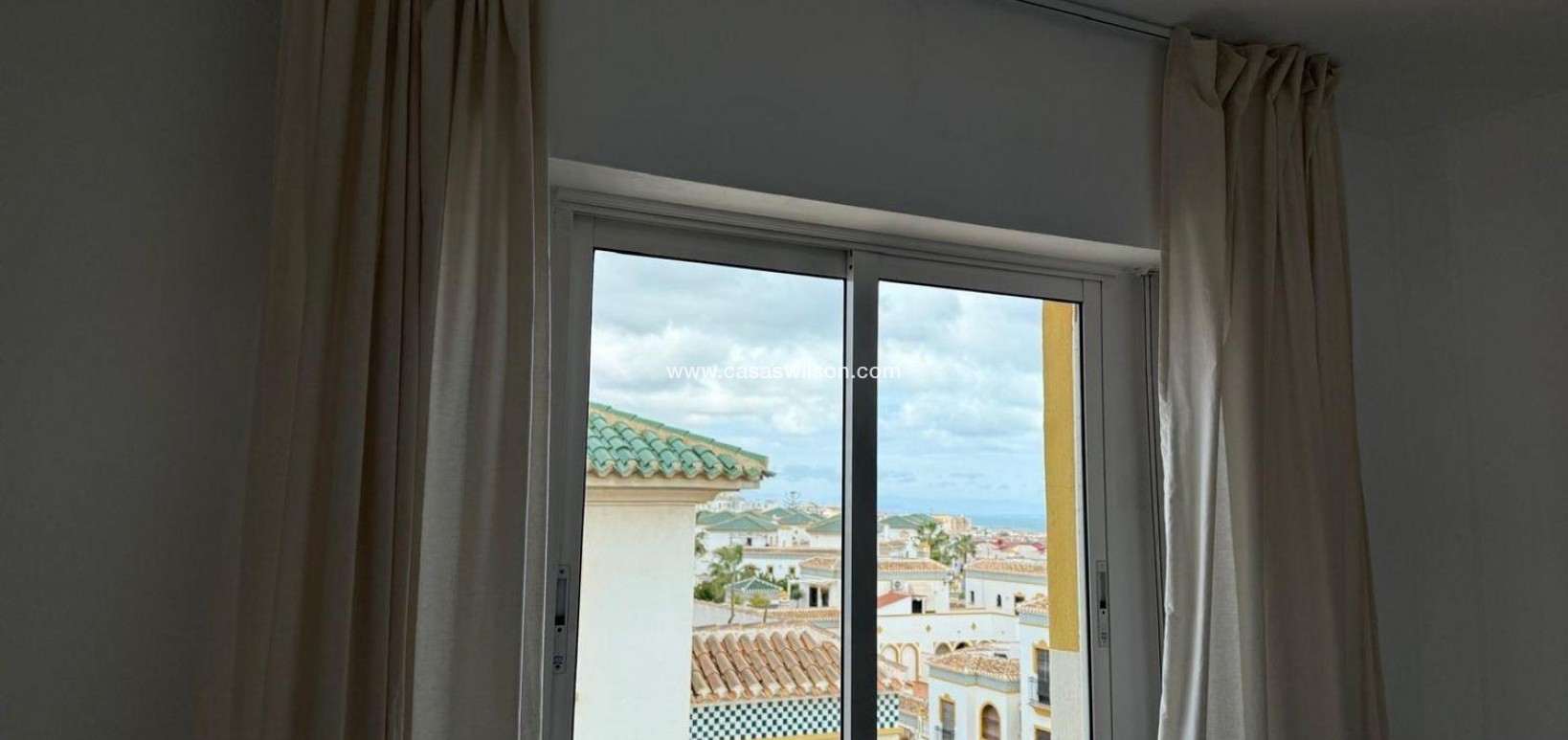 Sale - Bungalow - Torrevieja - Cañada Del Molino