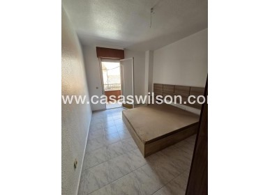 Sale - Apartment - Torrevieja - Las Piscinas Naturales
