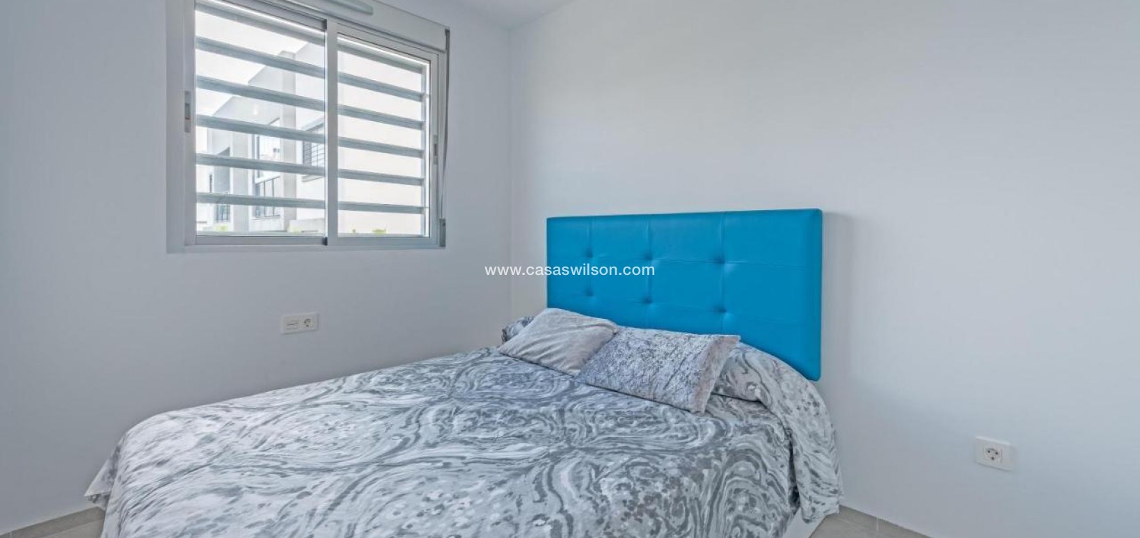 Sale - Bungalow - Torrevieja - Auguas Neuvas
