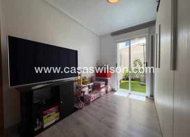 Sale - Apartment - Torrevieja - Costa Blanca