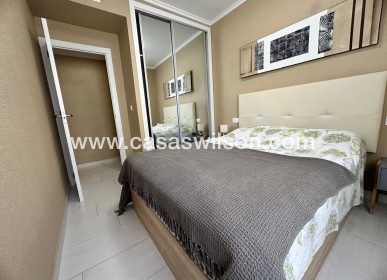 Sale - Apartment - Torrevieja - Paseo maritimo
