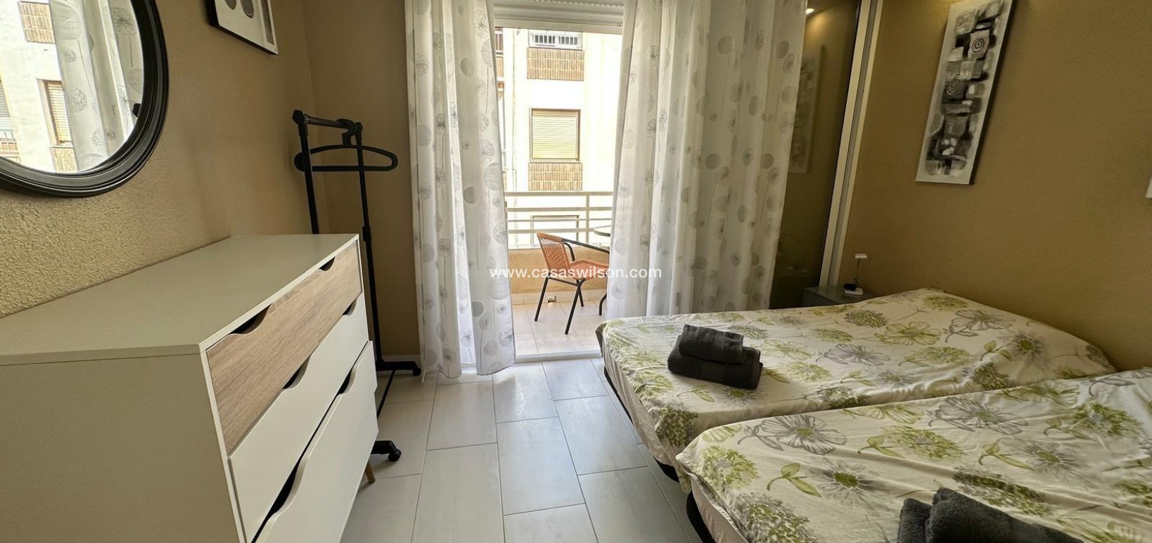 Sale - Apartment - Torrevieja - Paseo maritimo