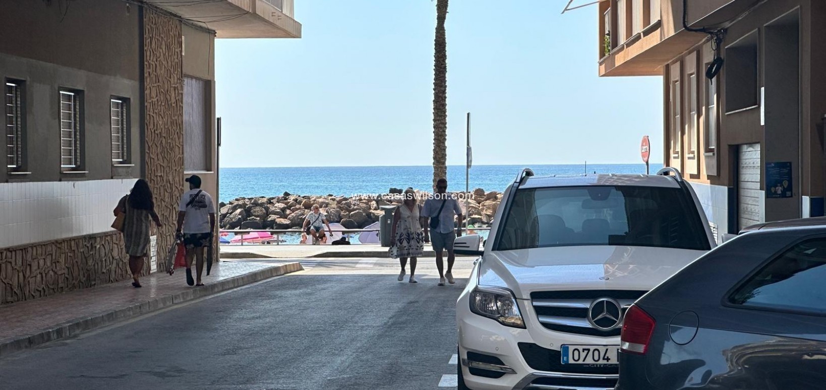 Sale - Apartment - Torrevieja - Paseo maritimo