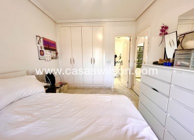 Sale - Apartment - Villamartin - Costa Blanca