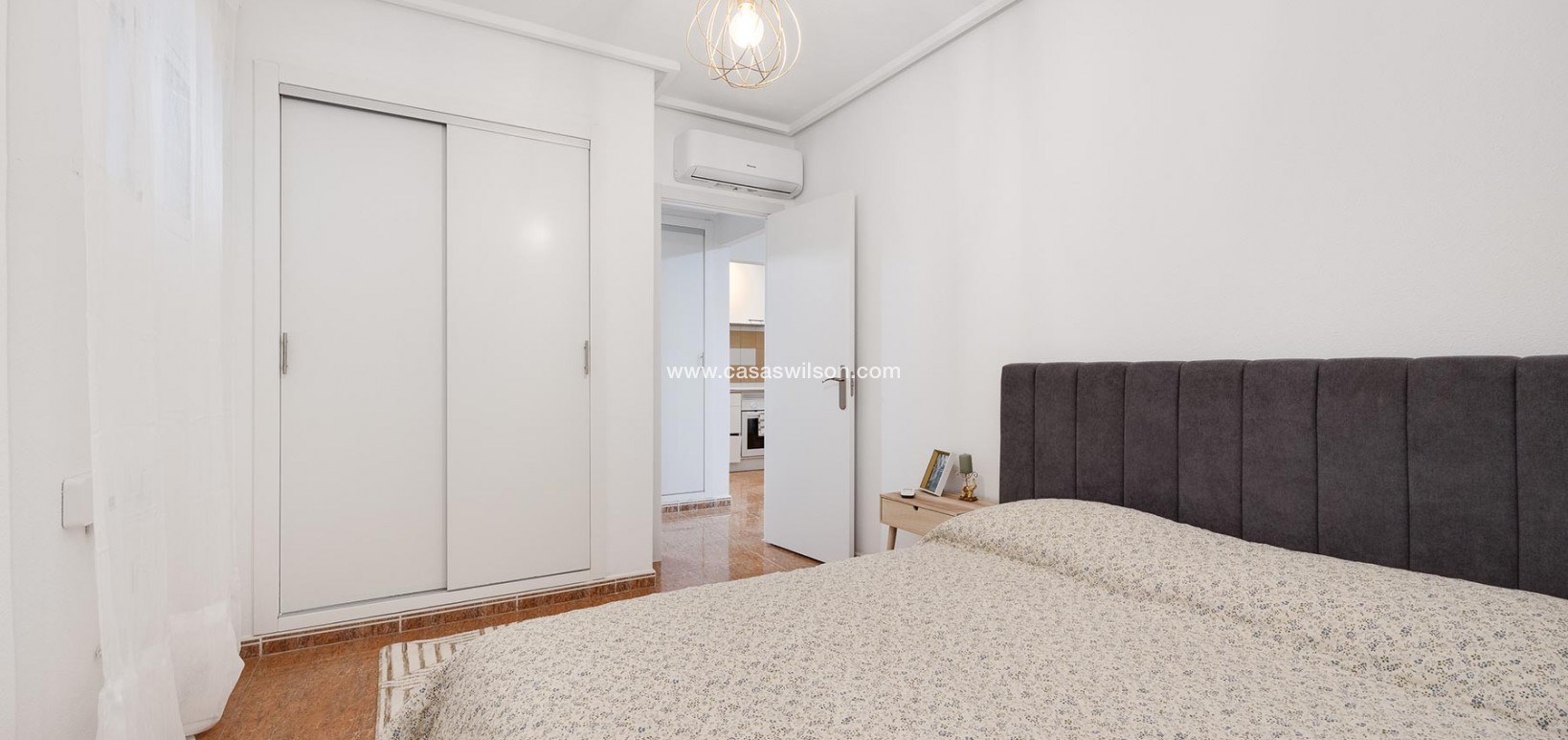 Sale - Apartment - Torrevieja - Costa Blanca