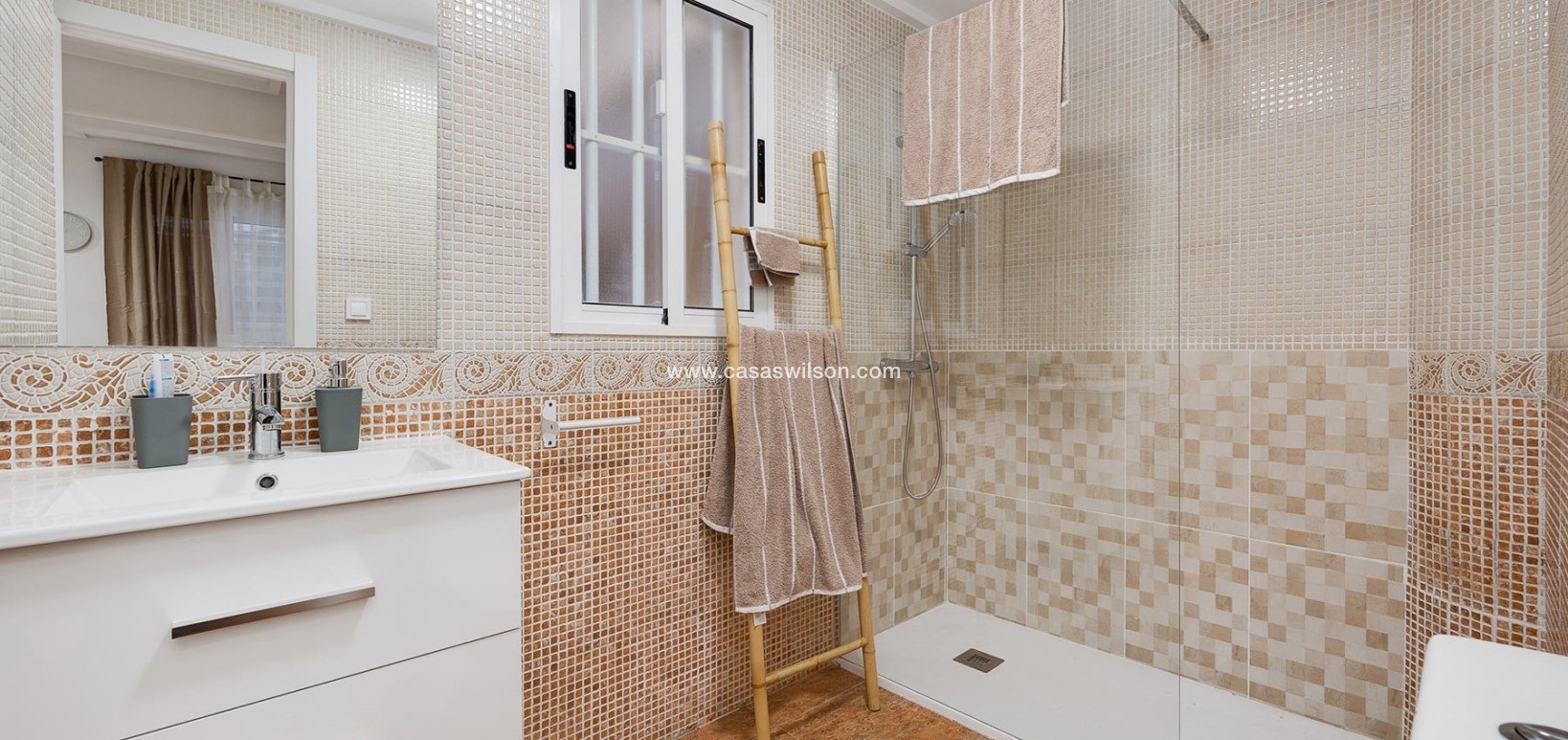 Sale - Apartment - Torrevieja - Costa Blanca