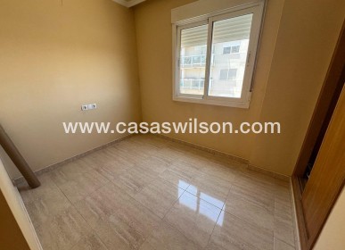 Sale - Apartment - Guardamar del Segura - Puerto Deportivo