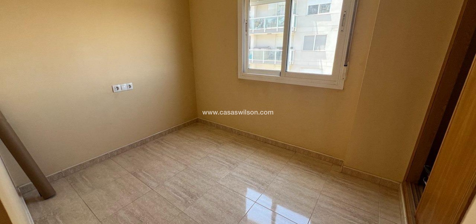 Sale - Apartment - Guardamar del Segura - Puerto Deportivo