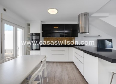 Sale - Villa - Torrevieja - Aguas Nuevas