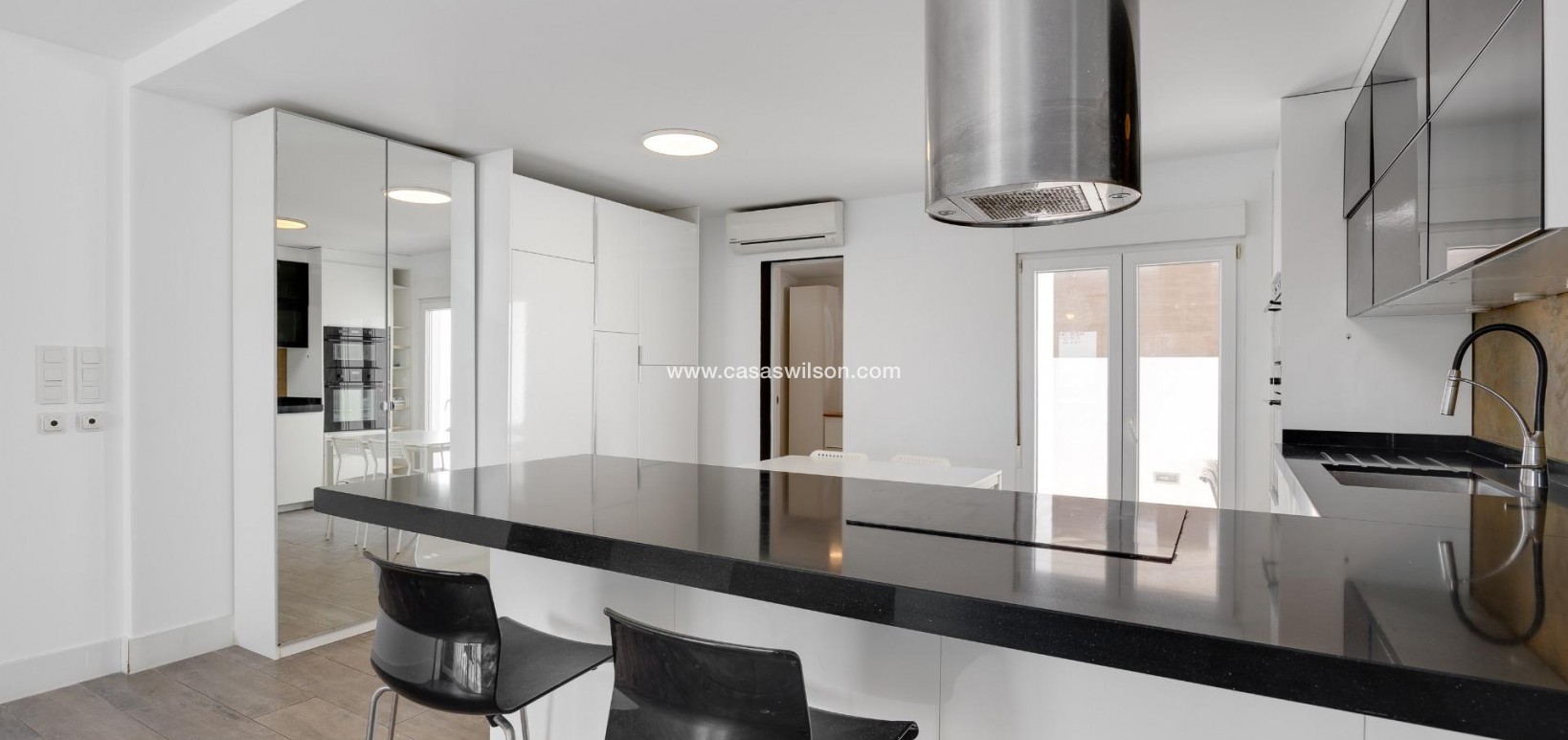 Sale - Villa - Torrevieja - Aguas Nuevas