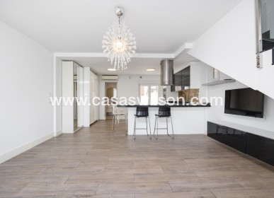 Sale - Villa - Torrevieja - Aguas Nuevas