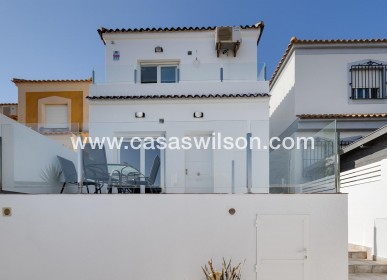 Sale - Villa - Torrevieja - Aguas Nuevas