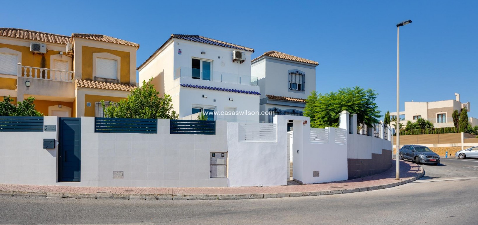 Sale - Villa - Torrevieja - Aguas Nuevas