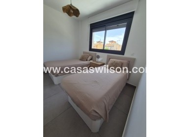 Sale - Apartment - Las Filipinas - Inland