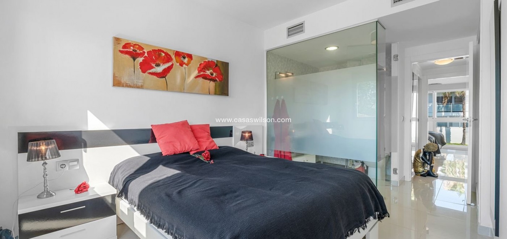 Sale - Bungalow - Punta Prima - Costa Blanca