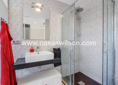 Sale - Bungalow - Punta Prima - Costa Blanca