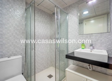 Sale - Bungalow - Punta Prima - Costa Blanca