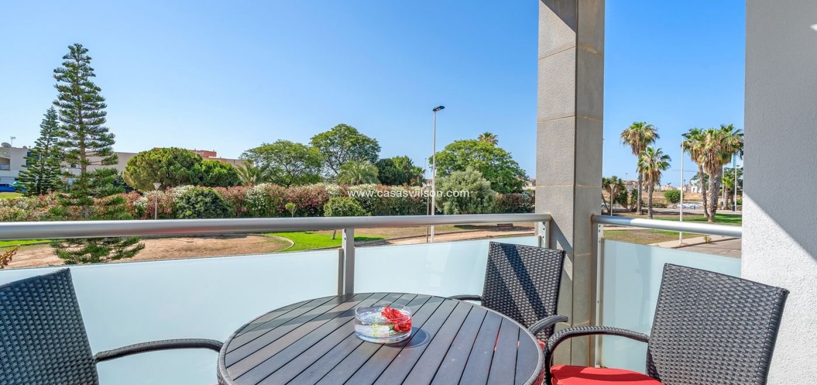 Sale - Bungalow - Punta Prima - Costa Blanca