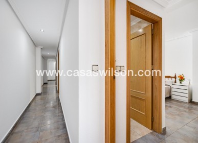 Sale - Appartement - Torrevieja - Centro