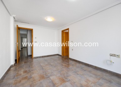 Sale - Appartement - Torrevieja - Centro