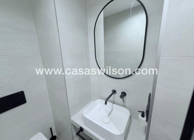 Sale - Apartment - Torrevieja - La Mata