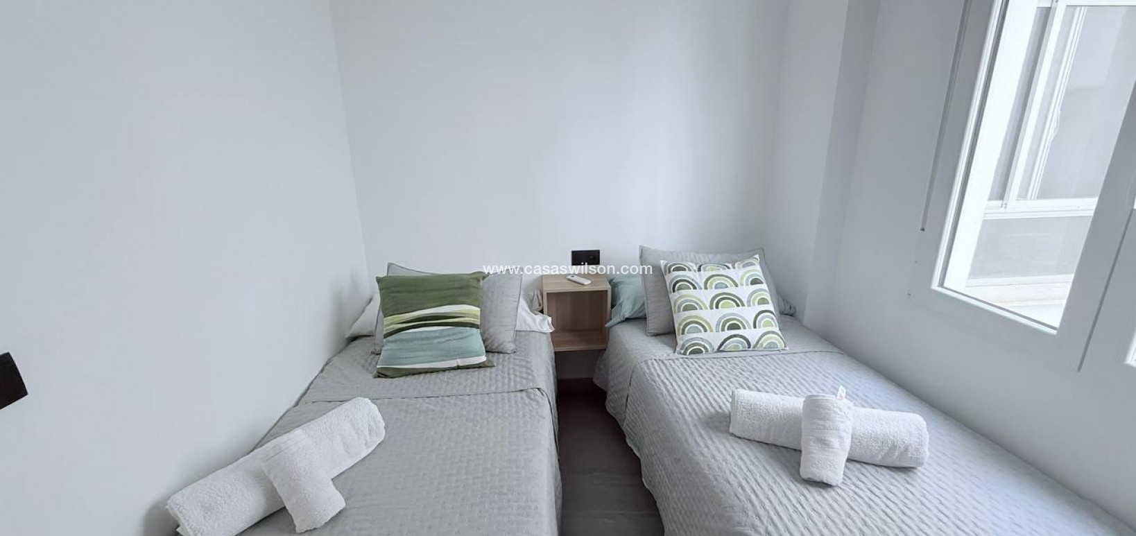 Sale - Apartment - Torrevieja - La Mata