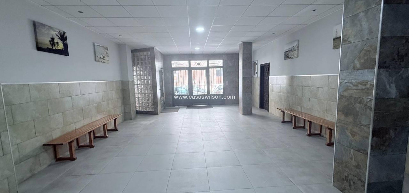 Sale - Apartment - Torrevieja - La Mata