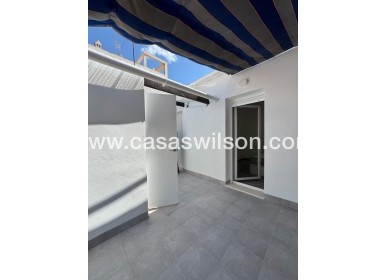 Sale - Townhouse - Torrevieja - Centro