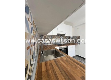 Sale - Townhouse - Torrevieja - Centro