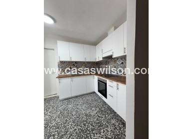 Sale - Townhouse - Torrevieja - Centro