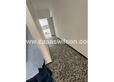 Sale - Townhouse - Torrevieja - Centro