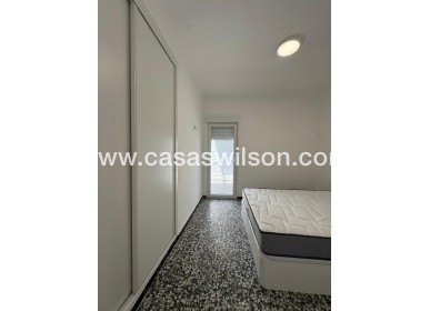 Sale - Townhouse - Torrevieja - Centro