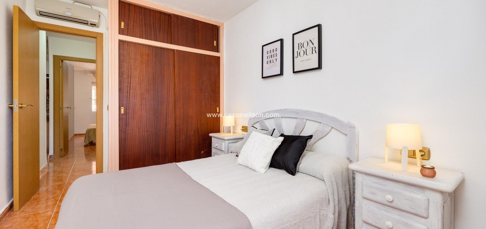 Sale - Apartment - Torrevieja - Playa de los Naufragos