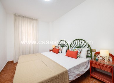Sale - Apartment - Torrevieja - Playa de los Naufragos
