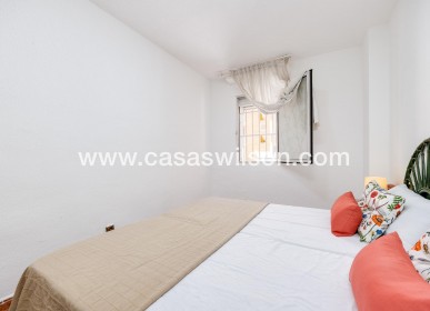 Sale - Apartment - Torrevieja - Playa de los Naufragos