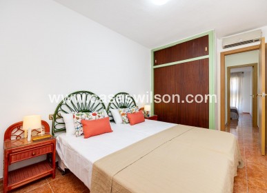 Sale - Apartment - Torrevieja - Playa de los Naufragos